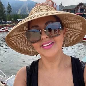 Meet your Posher, Isabel